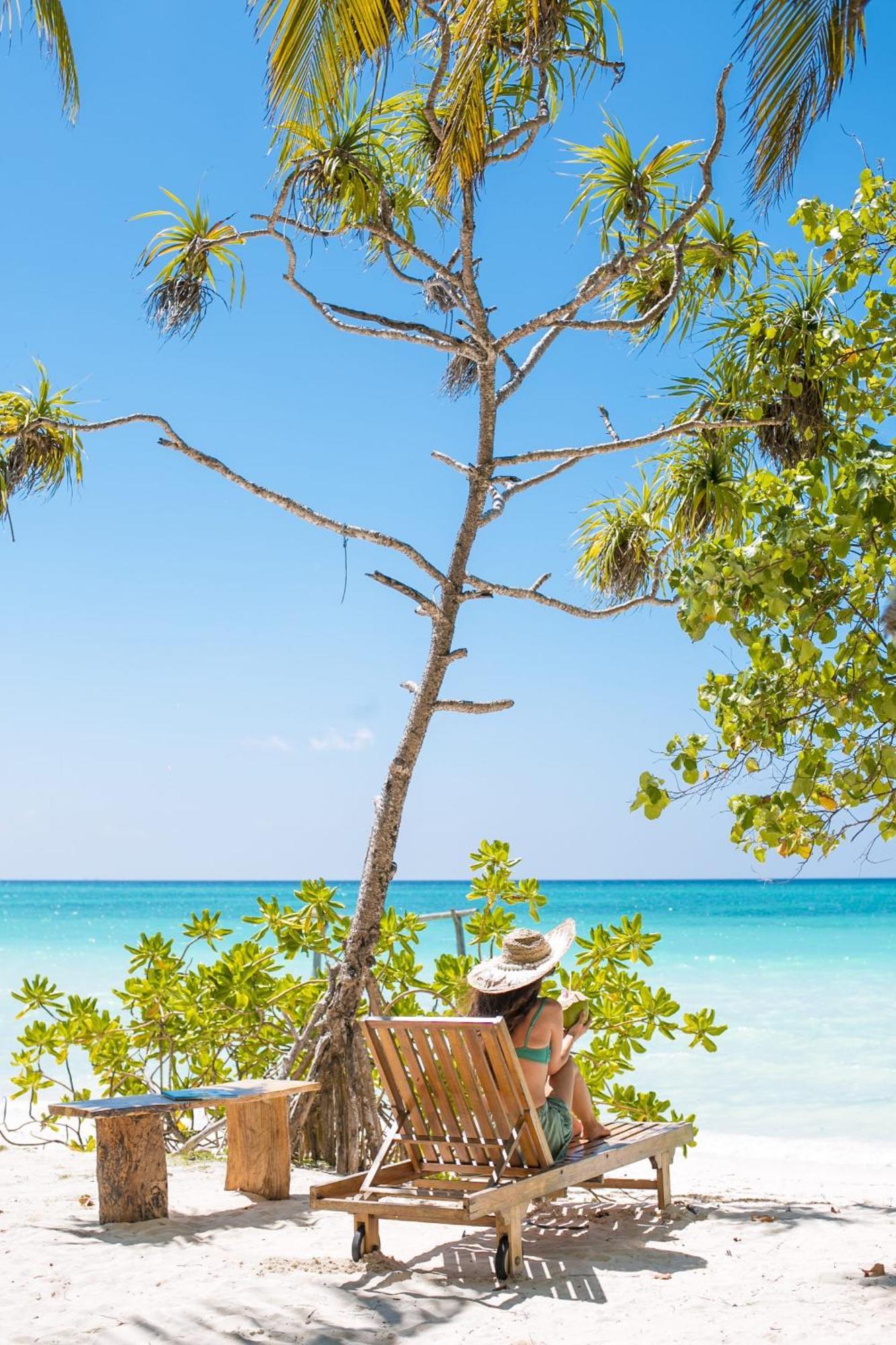 Nazaki Luxury Beach Hotel Ґан Екстер'єр фото