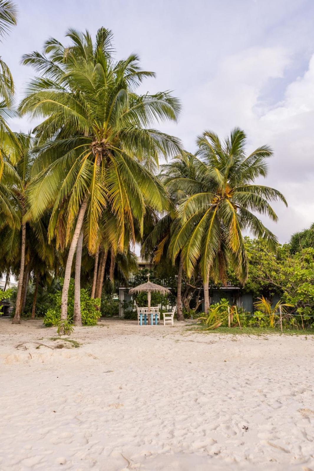 Nazaki Luxury Beach Hotel Ґан Екстер'єр фото